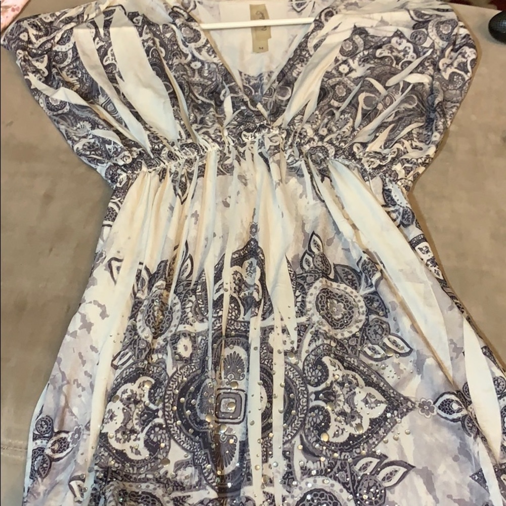 Super cute flowy dress